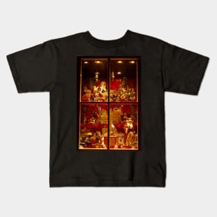 Christmas Victorian Shop Window at castleton derbyshire 2018 Kids T-Shirt